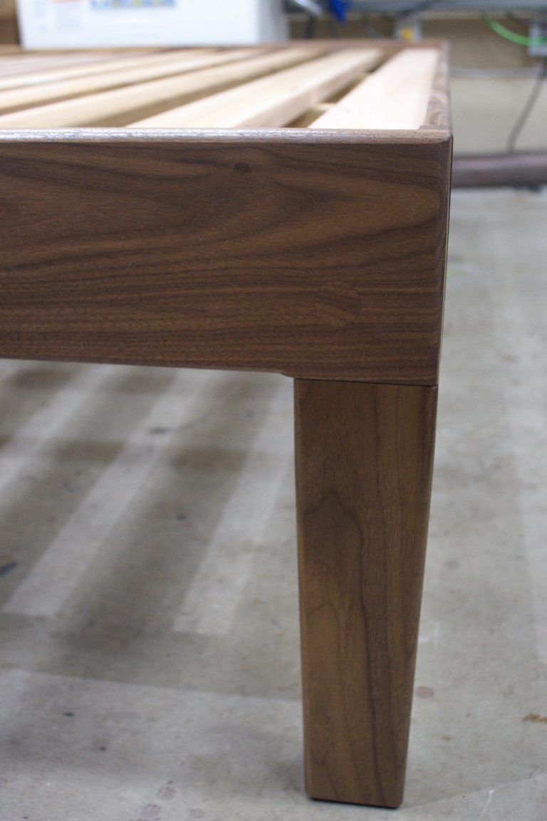 Tapered legs! Lignicity